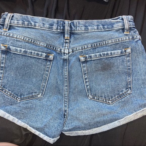 Forever 21 90s mom shorts - Picture 4 of 5